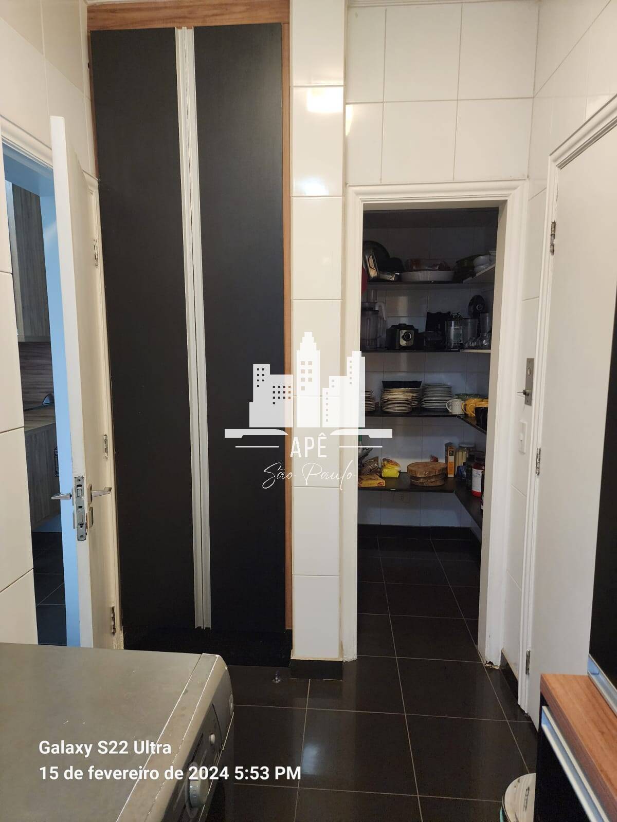 Apartamento à venda com 3 quartos, 216m² - Foto 17