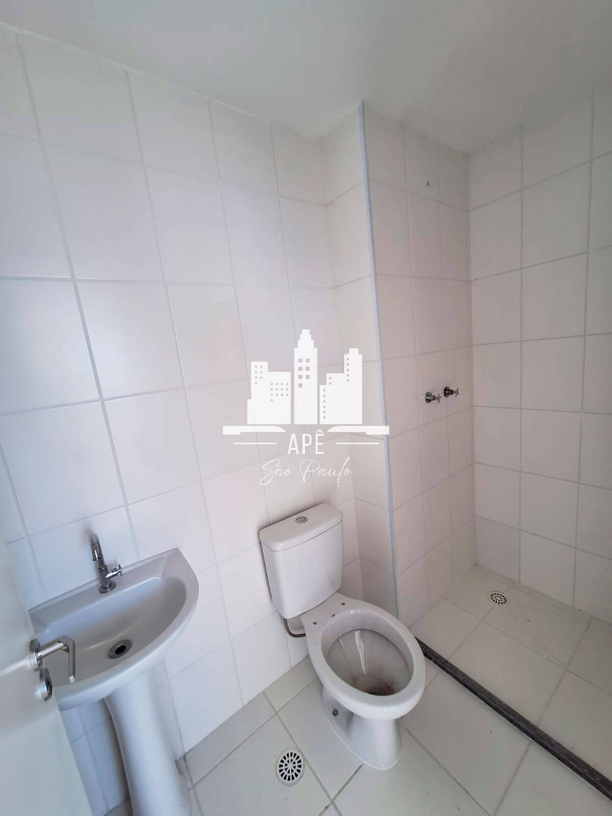 Apartamento à venda com 2 quartos, 40m² - Foto 17