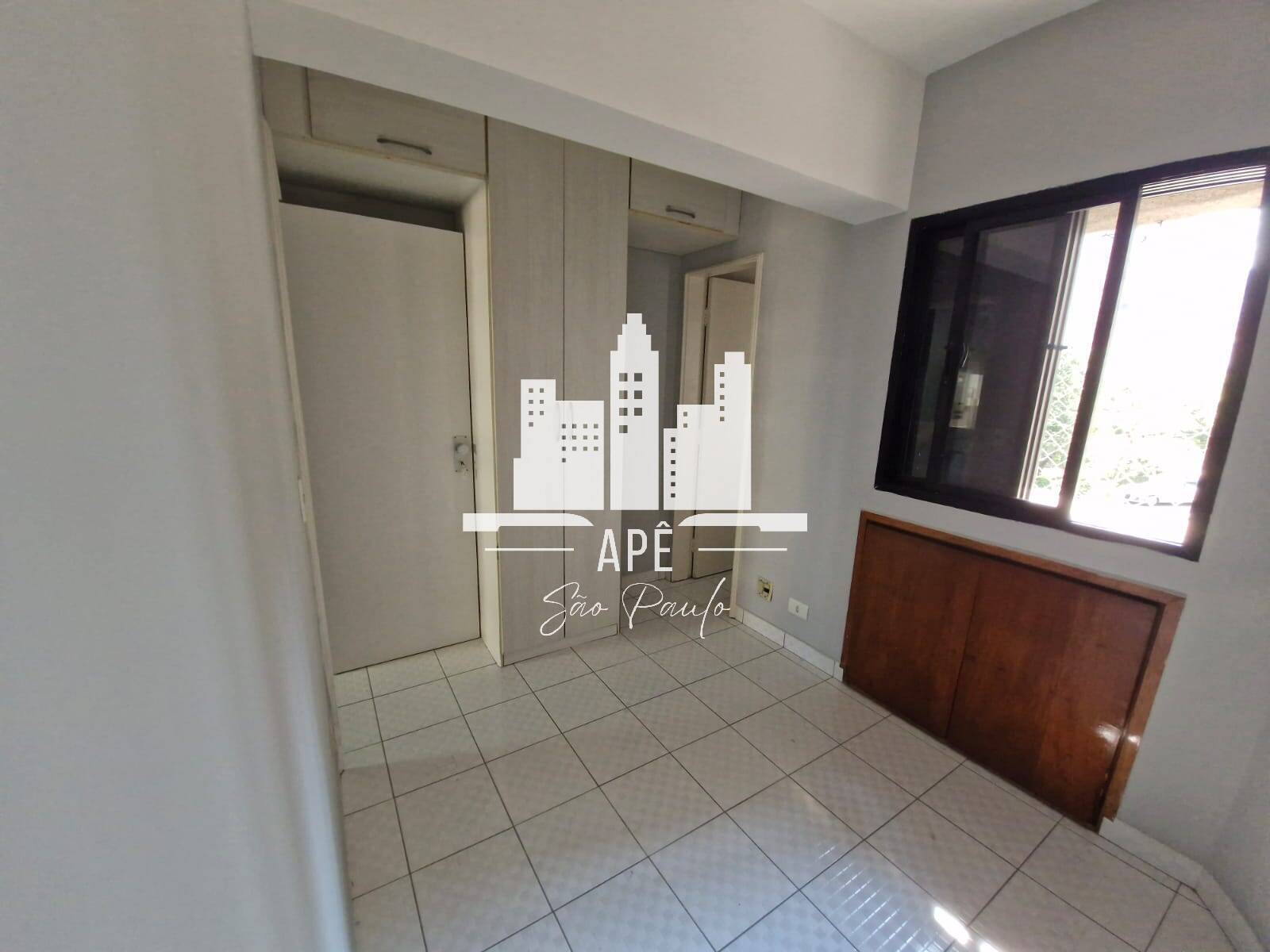 Apartamento à venda com 4 quartos, 216m² - Foto 44