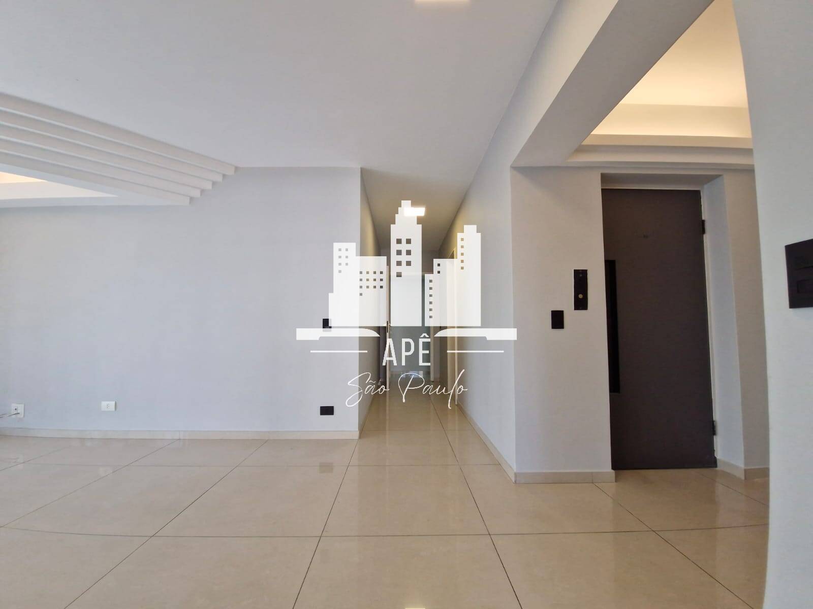 Apartamento à venda com 4 quartos, 216m² - Foto 11