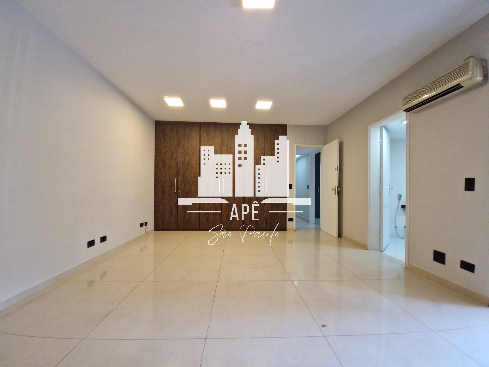 Apartamento à venda com 4 quartos, 216m² - Foto 35