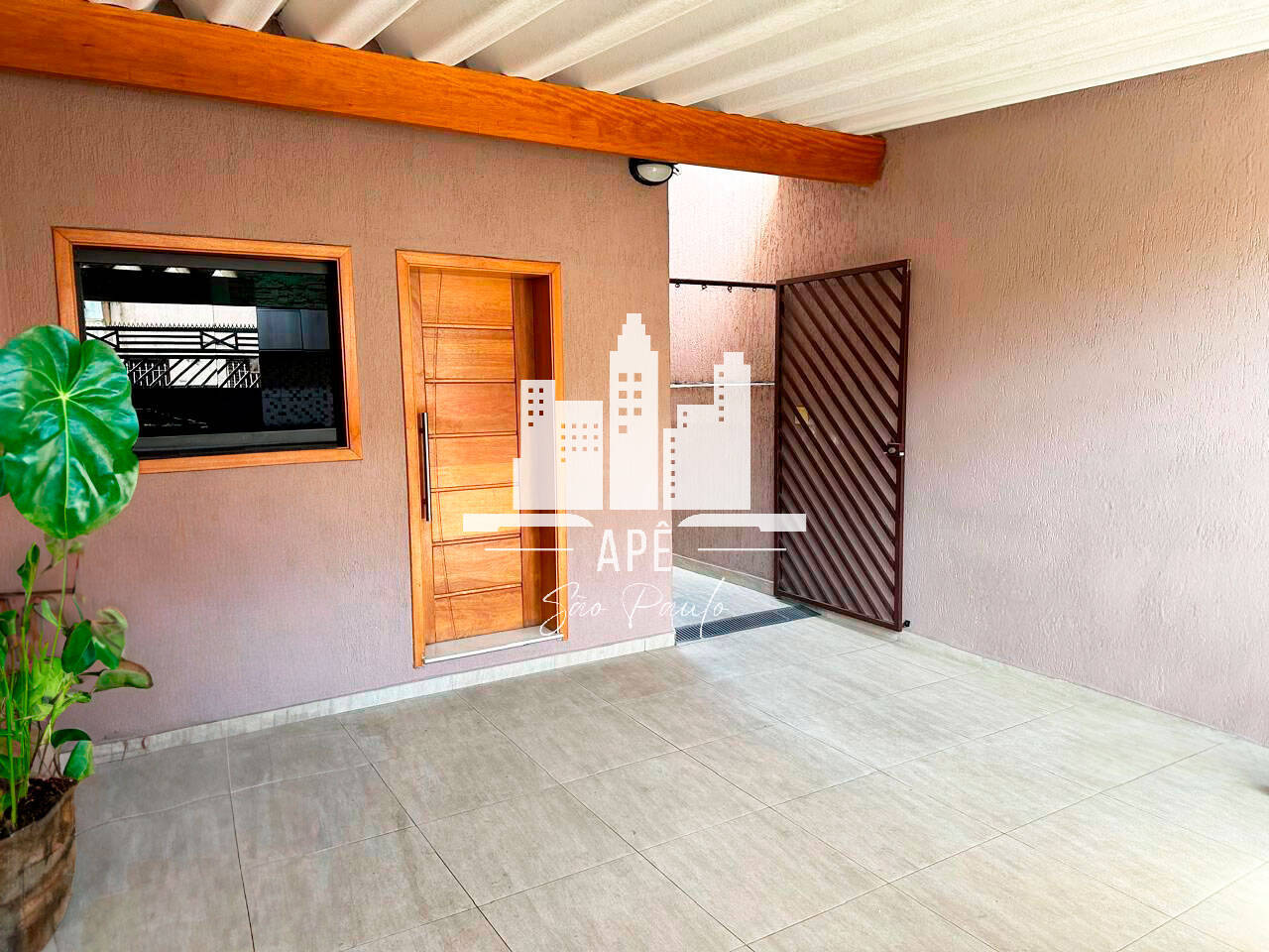 Sobrado à venda com 2 quartos, 100m² - Foto 1